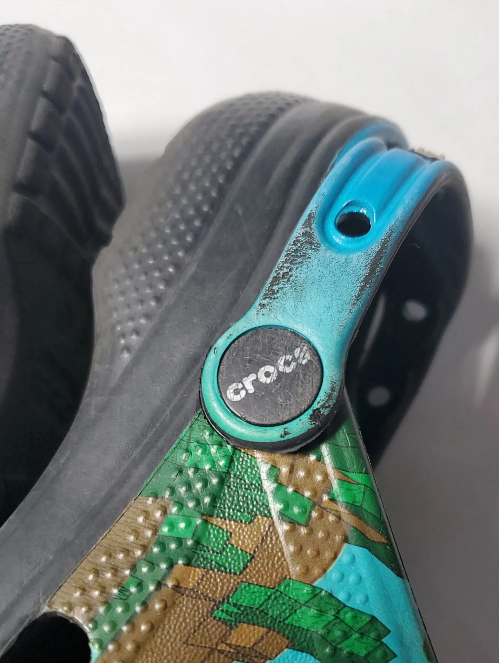 CROCS Classic Minecraft Kids Clogs Size 13 Gaming Casual School